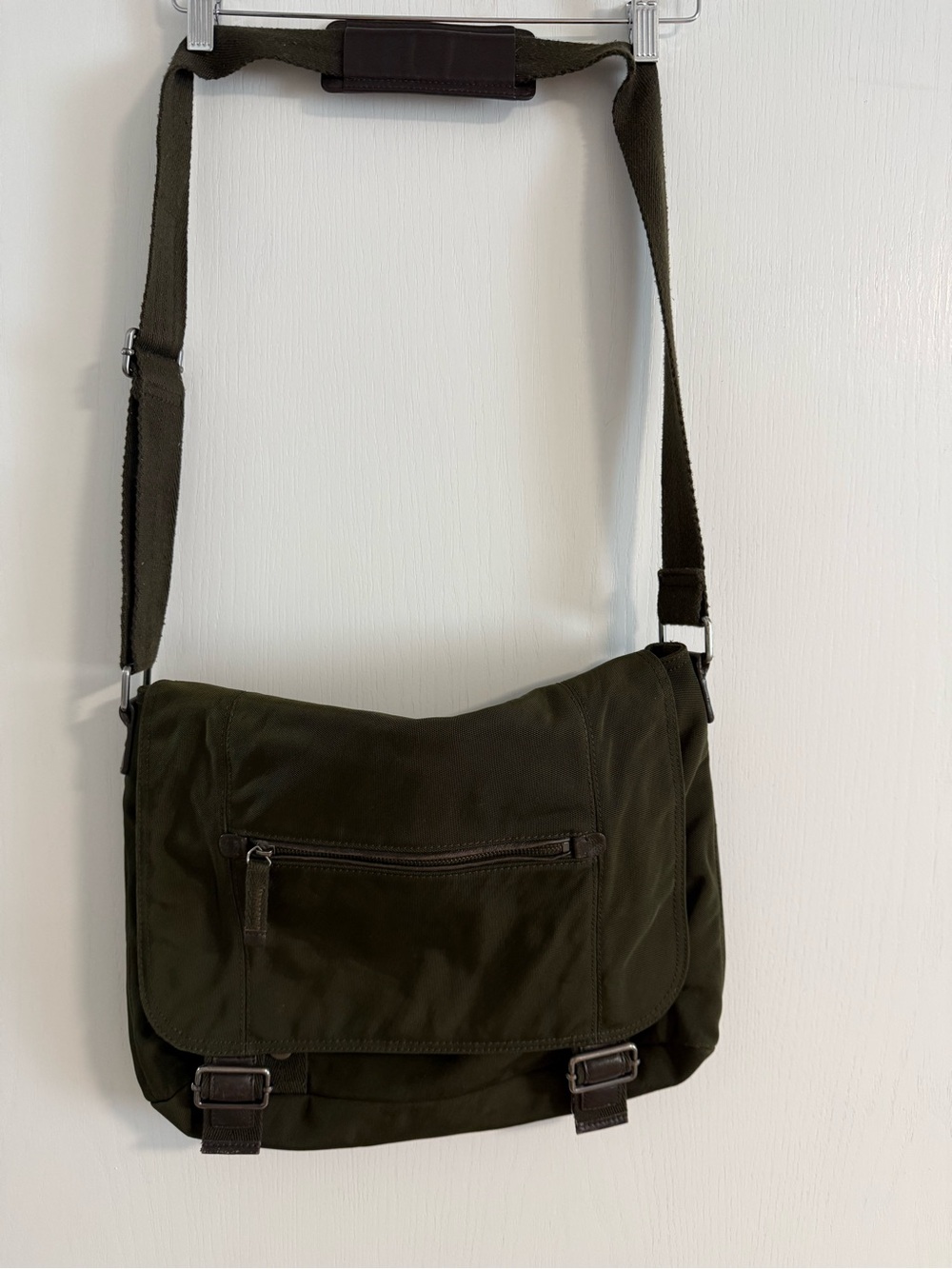 Banana Republic Olive Green Messenger Crossbody Bag